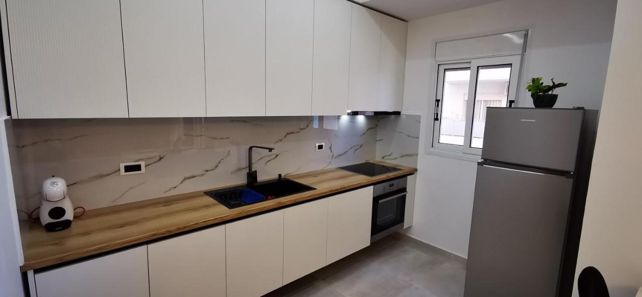 Lungomare Luxury Sea View Apartman Vlora