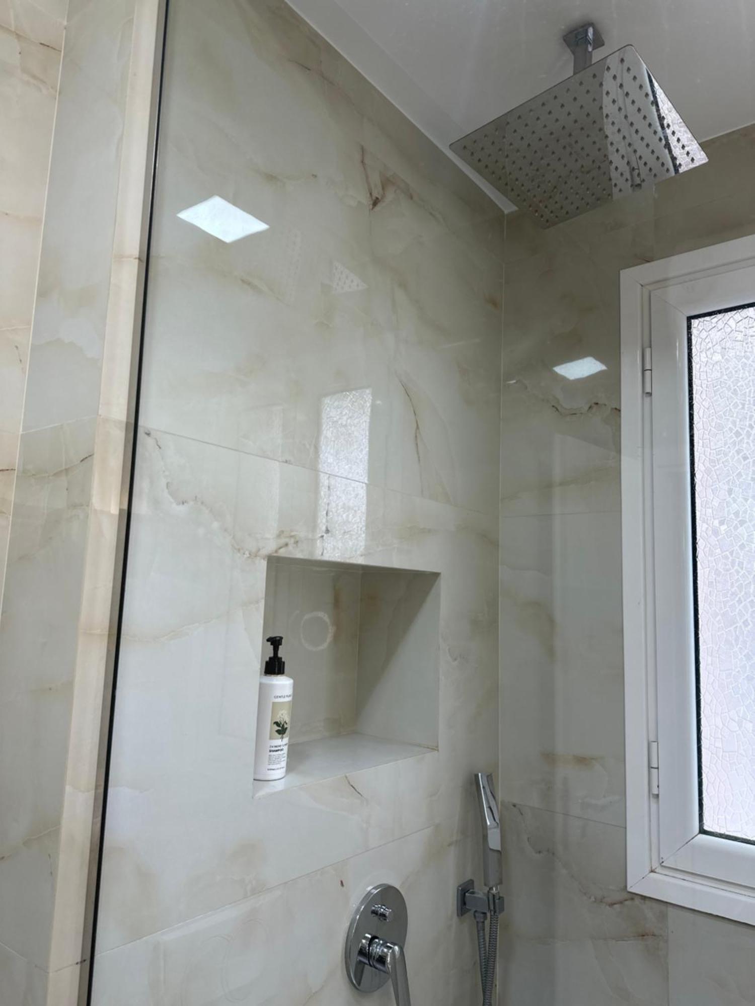 Lungomare Luxury Sea View Apartman