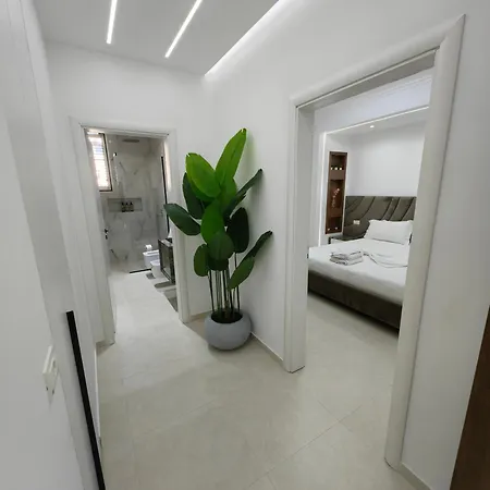 Lungomare Luxury Sea View Apartaments Vlore Exterior photo