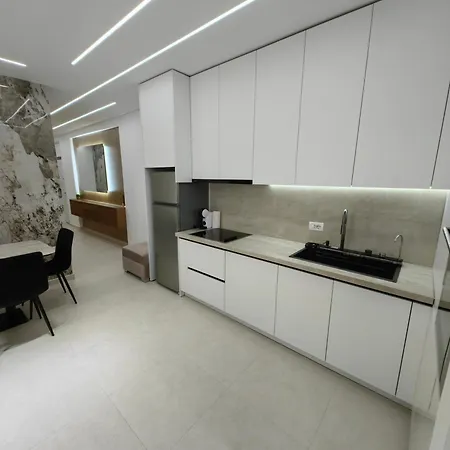 Lungomare Luxury Sea View Apartaments Vlore Exterior photo