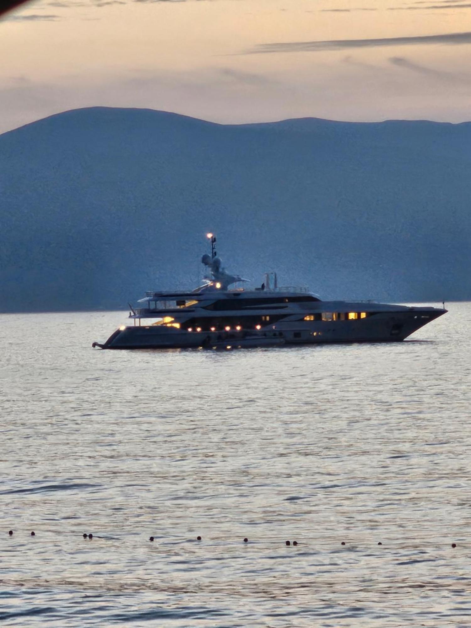 Lägenhet Lungomare Luxury Sea View